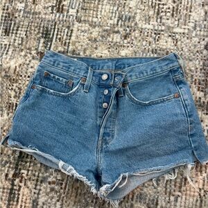 Levi’s 501 short Size 27